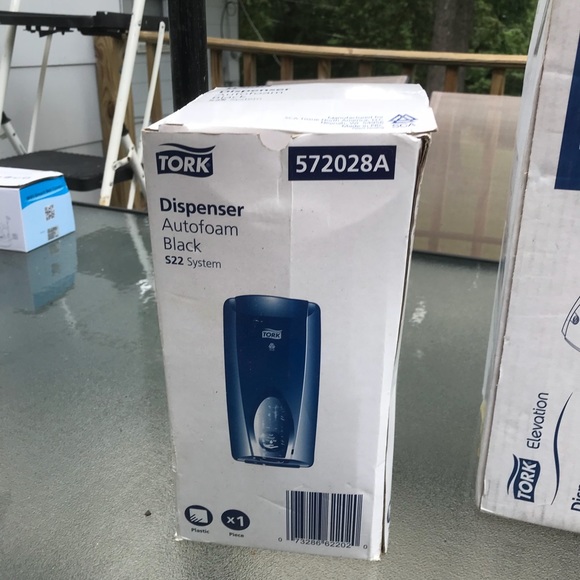 Soap dispenser ! Completely new ! - Picture 2 of 8